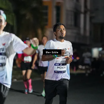Runner Photo 7741134