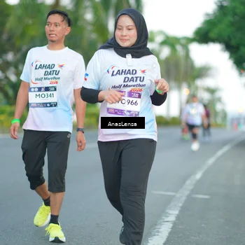 Runner Photo 7741137