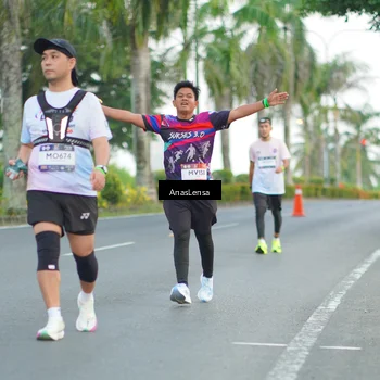 Runner Photo 7741140