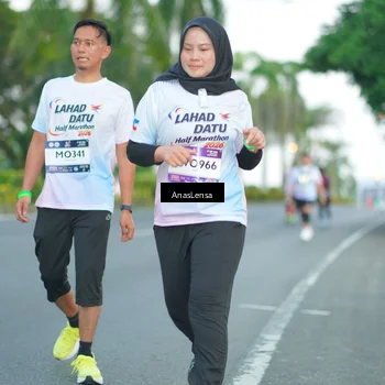 Runner Photo 7741141