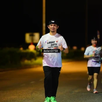 Runner Photo 7741144