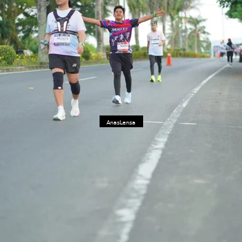 Runner Photo 7741146