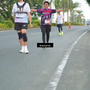 Runner Photo 7741160