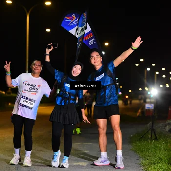 Runner Photo 7741169