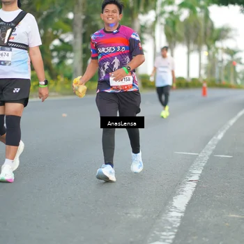 Runner Photo 7741173
