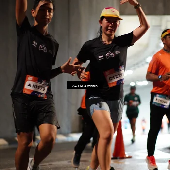 Runner Photo 7741187