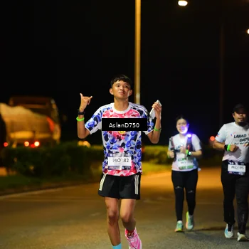 Runner Photo 7741188