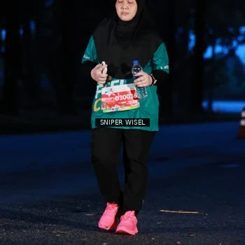 Runner Photo 7741193