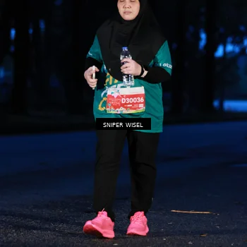 Runner Photo 7741200