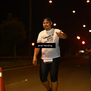 Runner Photo 7741209