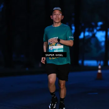 Runner Photo 7741268