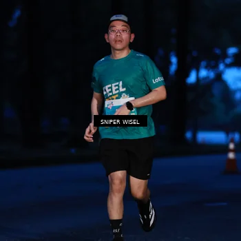 Runner Photo 7741276