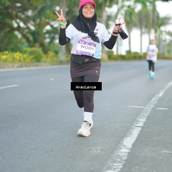 Runner Photo 7741299