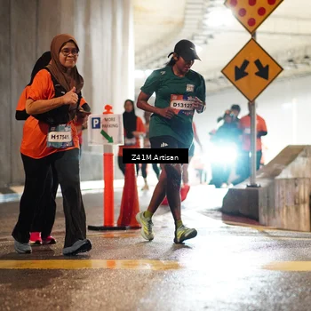 Runner Photo 7741324