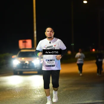 Runner Photo 7741332