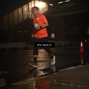 Runner Photo 7741381