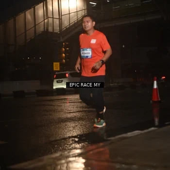 Runner Photo 7741385