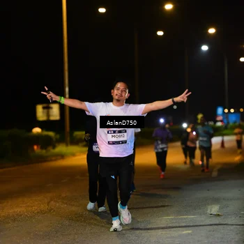 Runner Photo 7741400