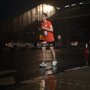 Runner Photo 7741412