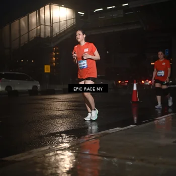 Runner Photo 7741423