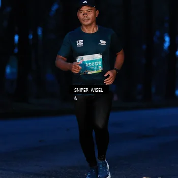 Runner Photo 7741429