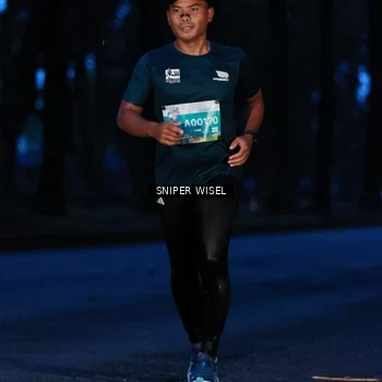 Runner Photo 7741433