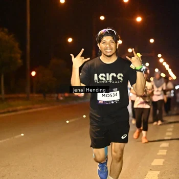 Runner Photo 7741472