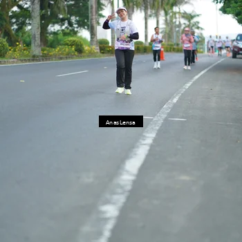 Runner Photo 7741474