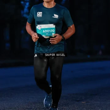 Runner Photo 7741493