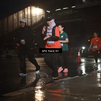 Runner Photo 7741502