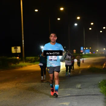 Runner Photo 7741507