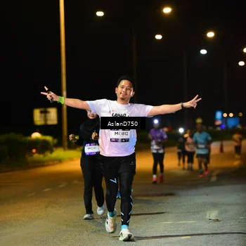 Runner Photo 7741511