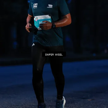 Runner Photo 7741513
