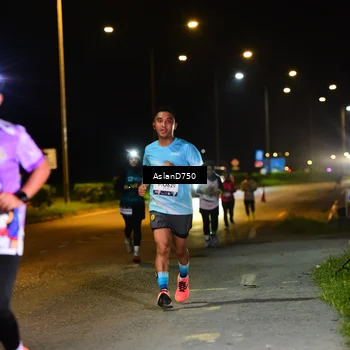 Runner Photo 7741518