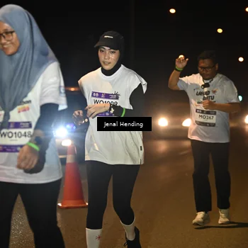 Runner Photo 7741536