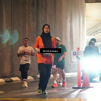Runner Photo 7741552