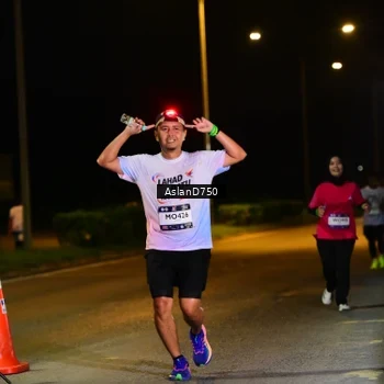 Runner Photo 7741575