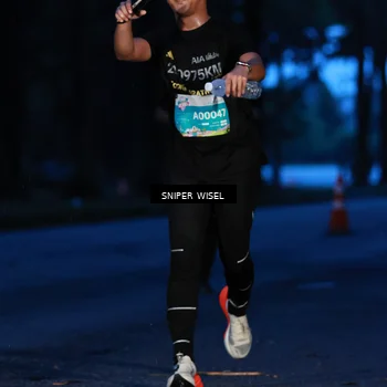 Runner Photo 7741599
