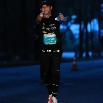 Runner Photo 7741604