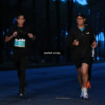 Runner Photo 7741633