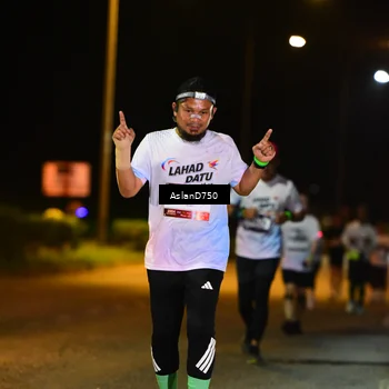 Runner Photo 7741635