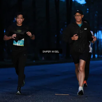 Runner Photo 7741637