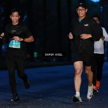 Runner Photo 7741644