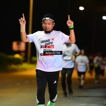 Runner Photo 7741670
