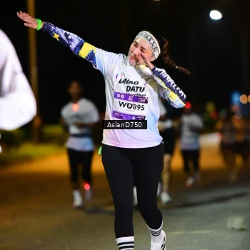 Runner Photo 7741677