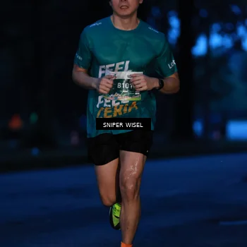 Runner Photo 7741678