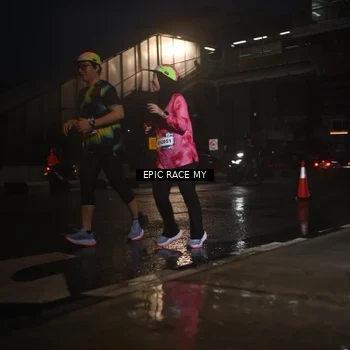 Runner Photo 7741680