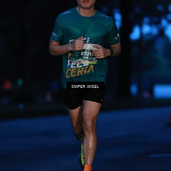 Runner Photo 7741683