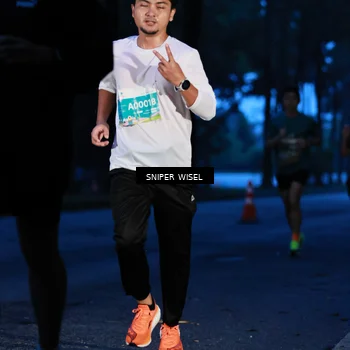 Runner Photo 7741696