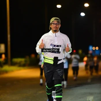 Runner Photo 7741721